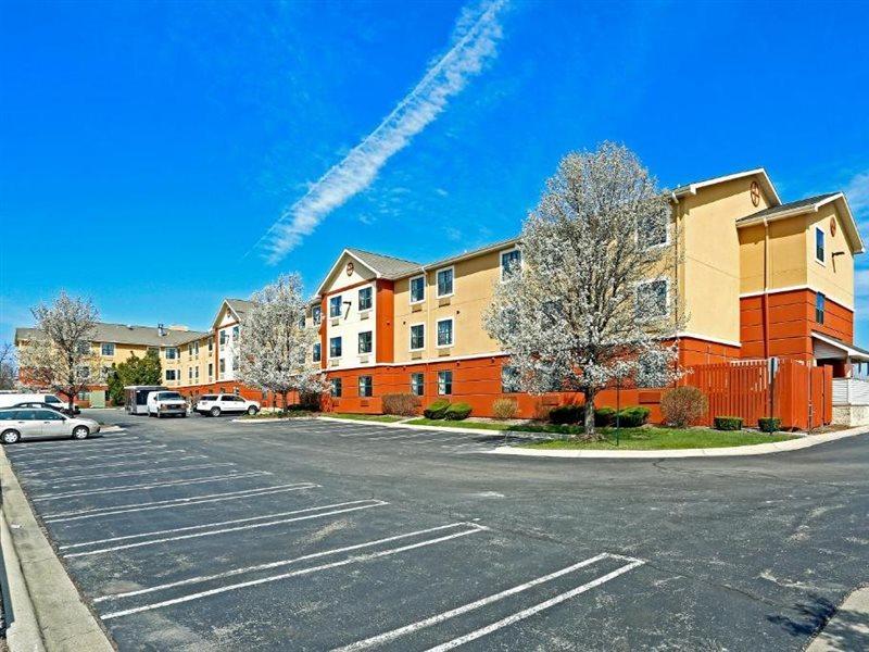 Suburban Studios Auburn Hills - Detroit Екстер'єр фото