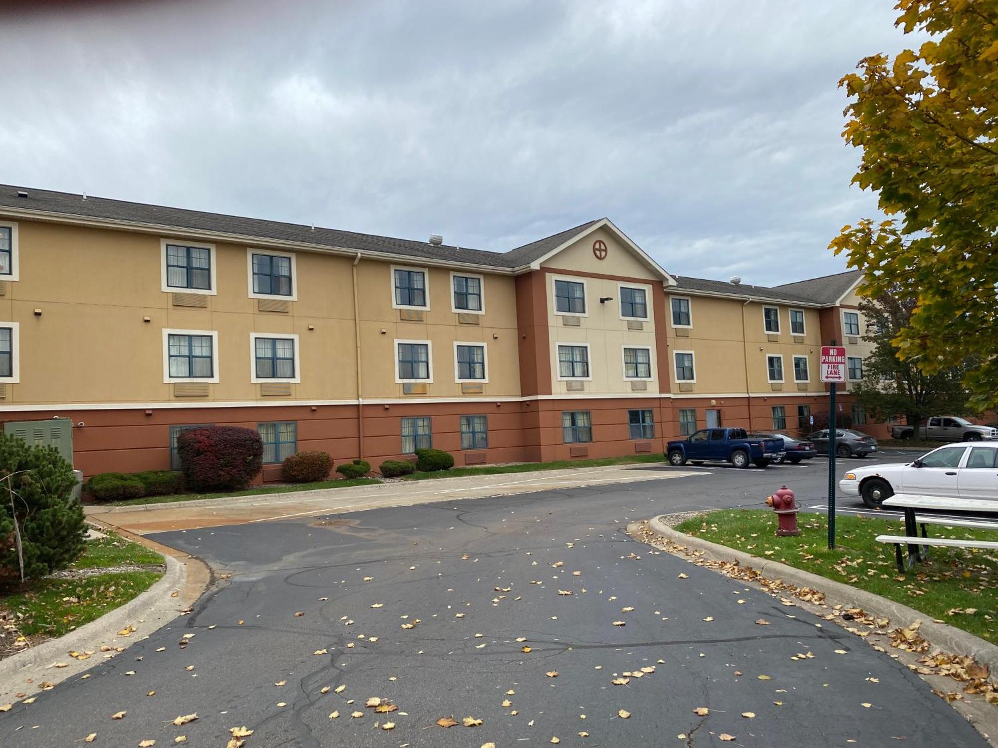 Suburban Studios Auburn Hills - Detroit Екстер'єр фото