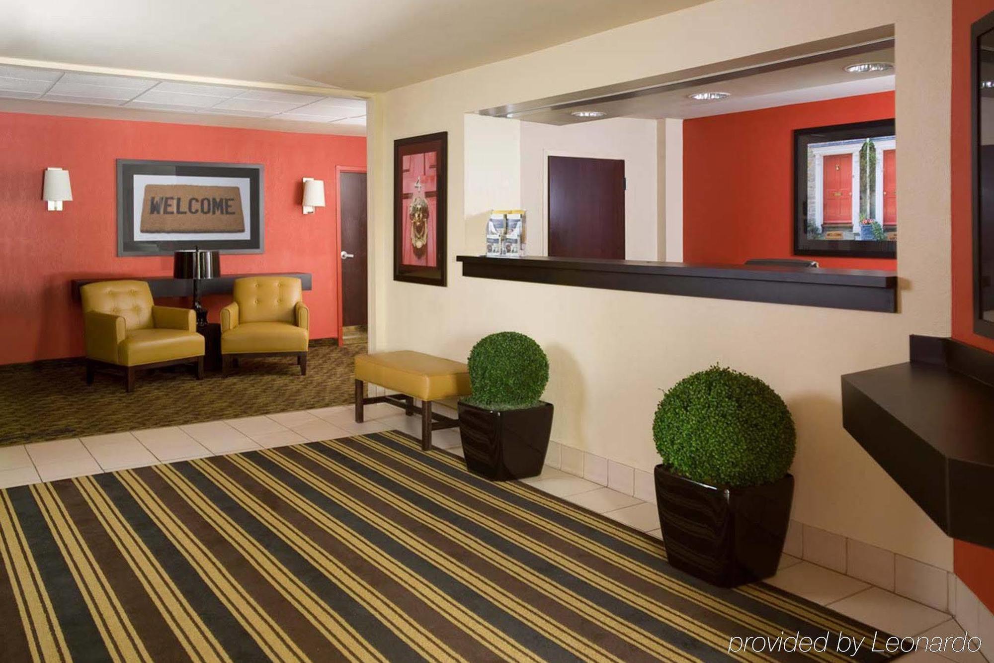 Suburban Studios Auburn Hills - Detroit Екстер'єр фото