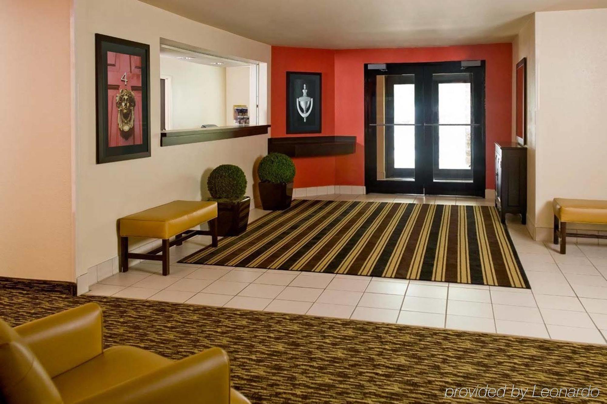 Suburban Studios Auburn Hills - Detroit Екстер'єр фото